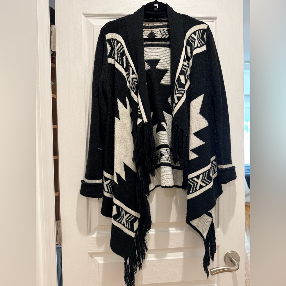 Cals Black and White Geometric Cardigan O/S
